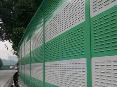 金屬聲屏障 規(guī)格、價(jià)格及其在公路與小區(qū)中的應(yīng)用